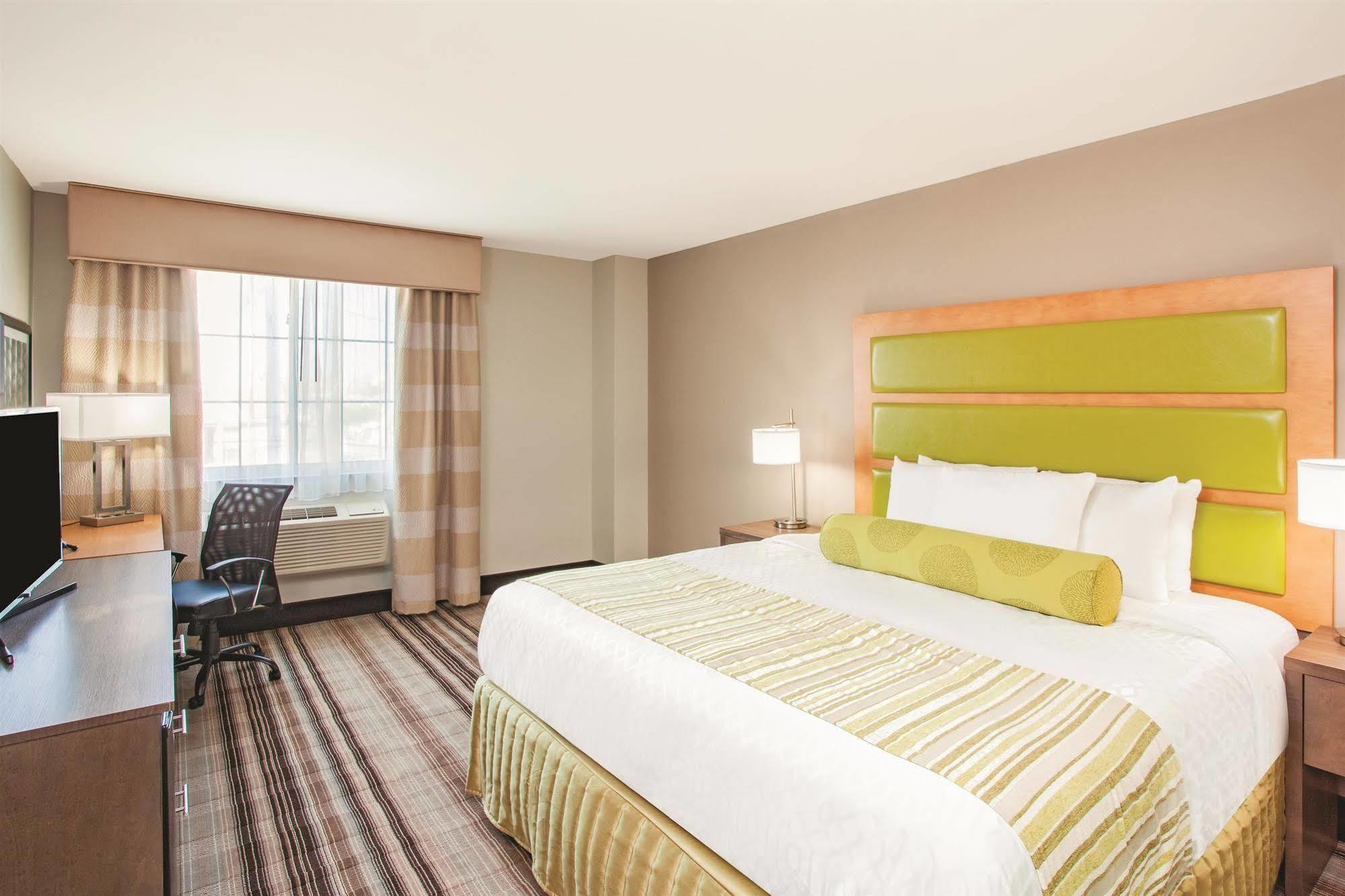 Hotel La Quinta & Far Rockaway - Beach